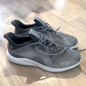 Mens Adidas Alpha3 Bounce Shoes- Brand New- Size 13